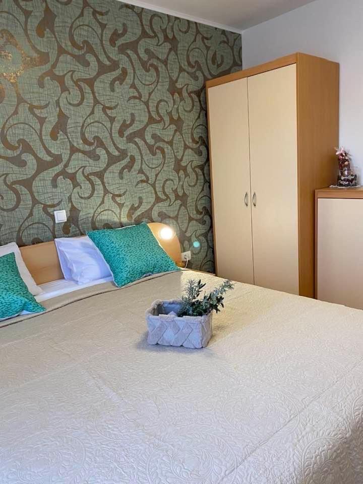 Apartments Sestanka Novalja Εξωτερικό φωτογραφία