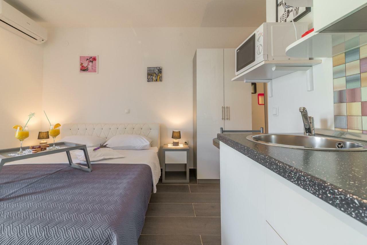 Apartments Sestanka Novalja Εξωτερικό φωτογραφία