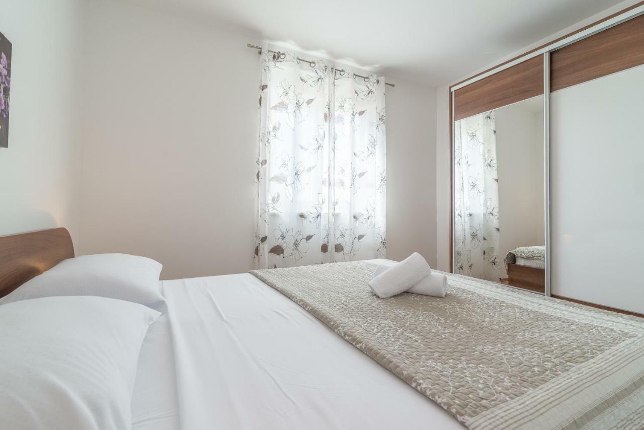 Apartments Sestanka Novalja Εξωτερικό φωτογραφία