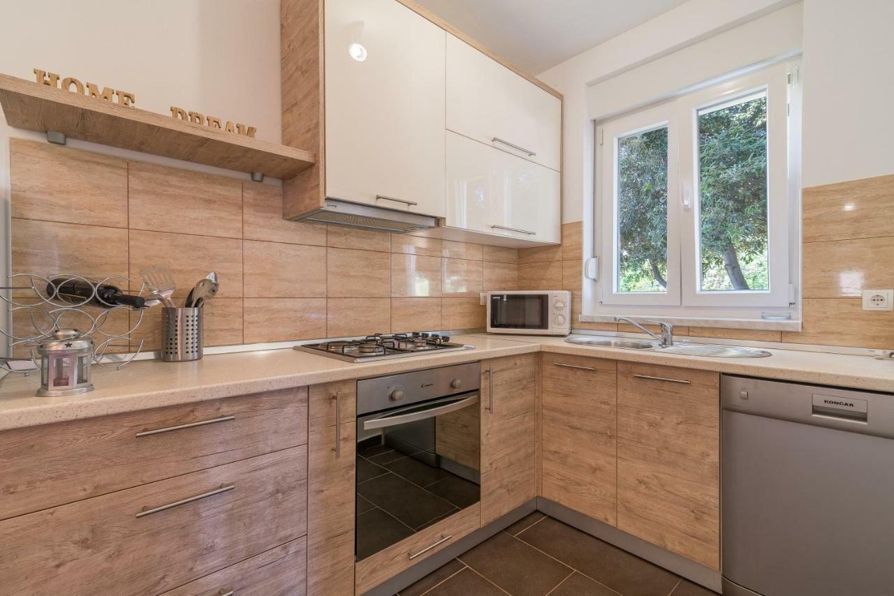 Apartments Sestanka Novalja Εξωτερικό φωτογραφία