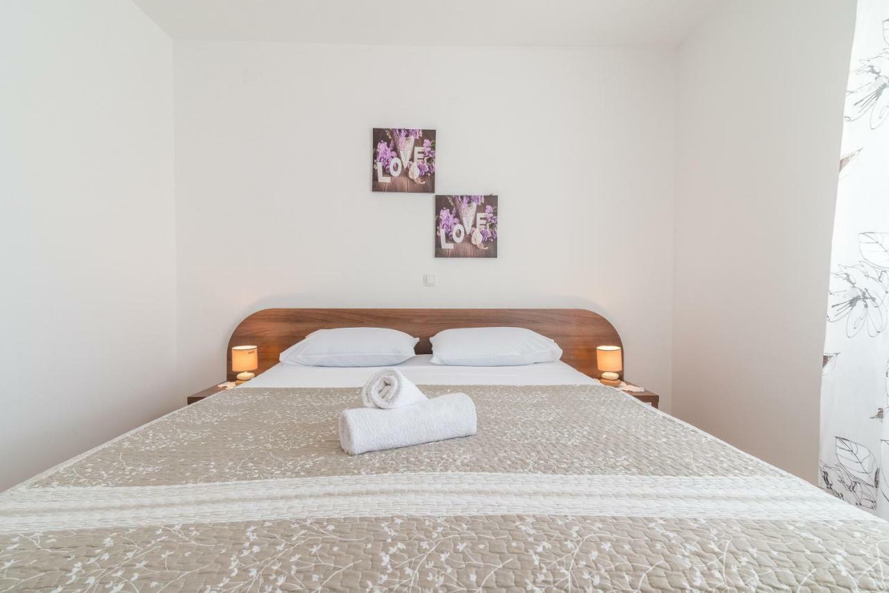 Apartments Sestanka Novalja Εξωτερικό φωτογραφία