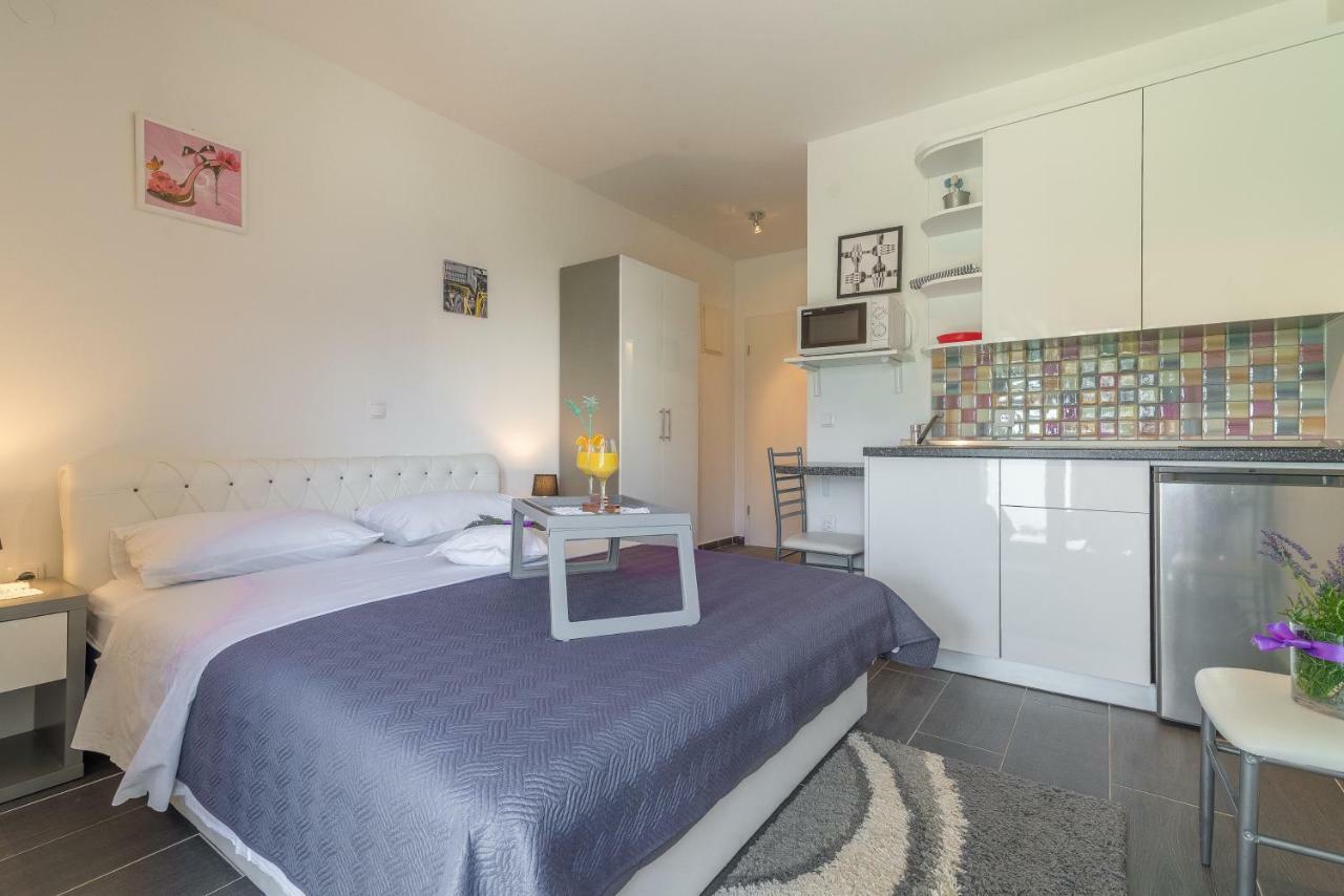 Apartments Sestanka Novalja Εξωτερικό φωτογραφία